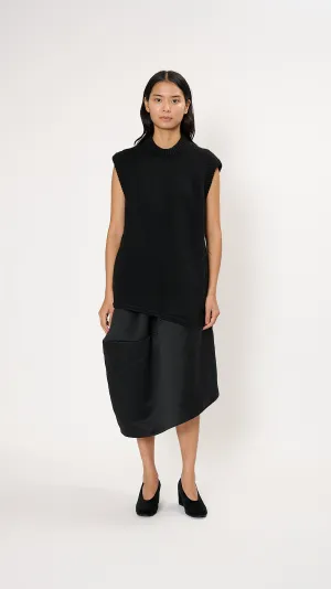 Asymmetric Hem Sweater Vest in Black